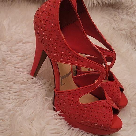 Elle Women's Platform Heels - Picture 9 of 16